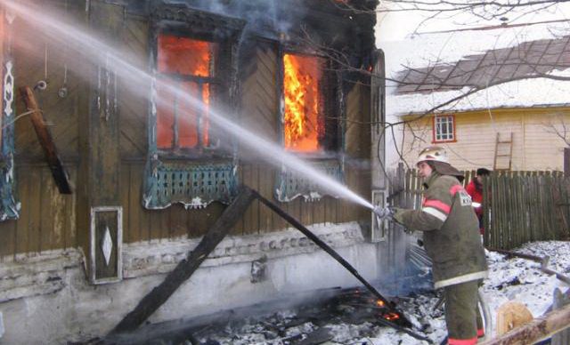 Пожары в частных домах уносят жизни оренбуржцев